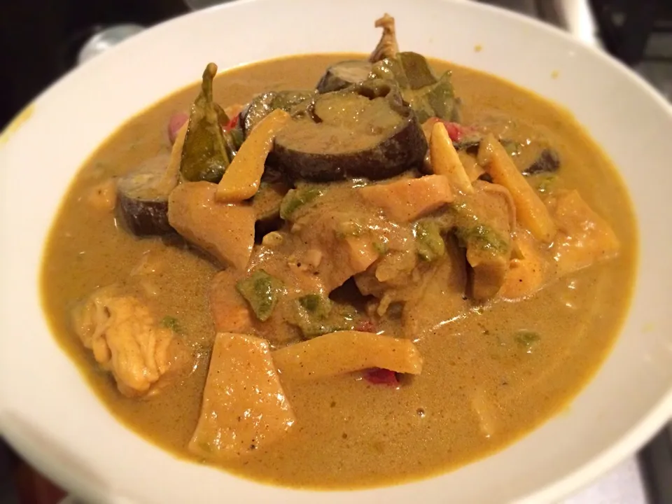 Spicy Chicken Coconut Curry|Kath Kanekoさん