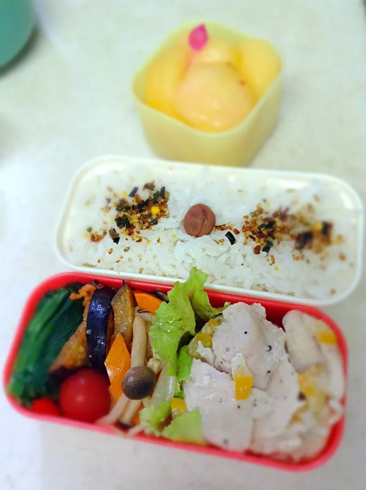 Today's JK lunch box. 文化祭練習弁当〜 塩レモンマヨチキン。|hoppycowさん