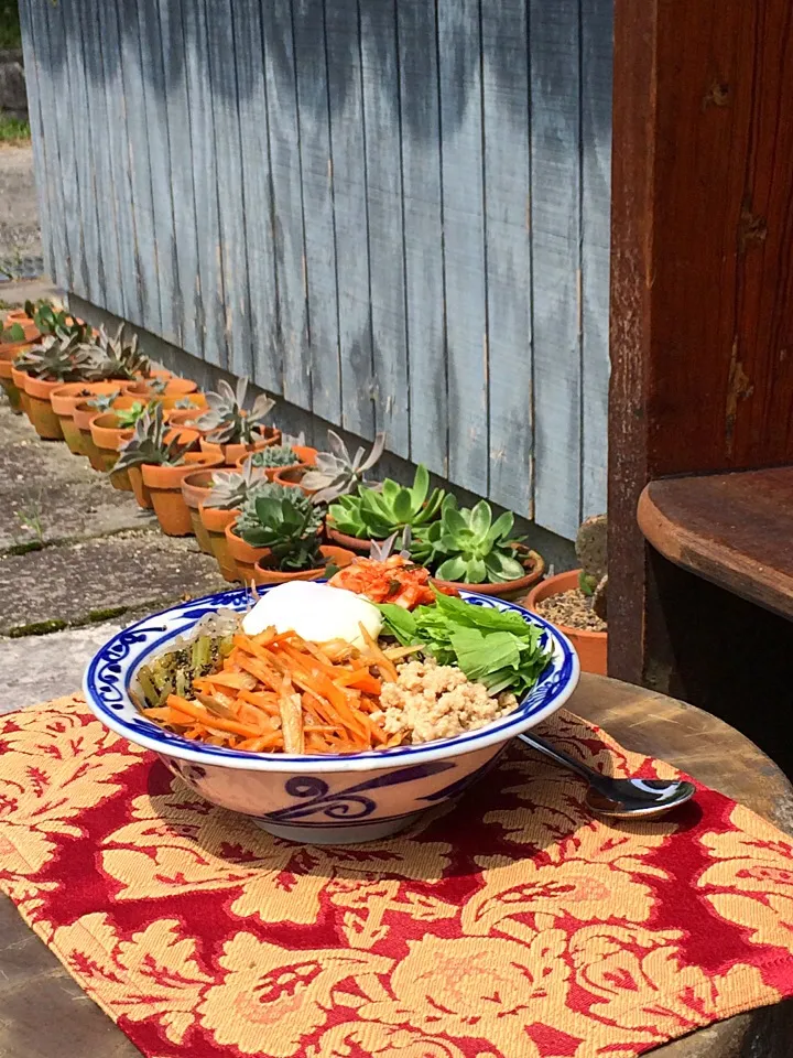 ピクニック・ランチ♬ (▰˘◡˘▰)☝︎|Yoshinobu Nakagawaさん