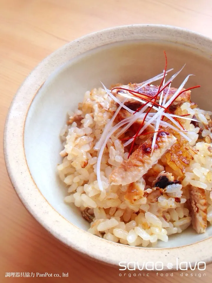 今日のいやしめし「秋刀魚とバターの炊き込みご飯」|savaoさん