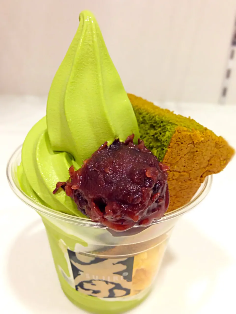 Snapdishの料理写真:Matcha chiffon parfait@Tsujiri, 100AM|coxiella24さん