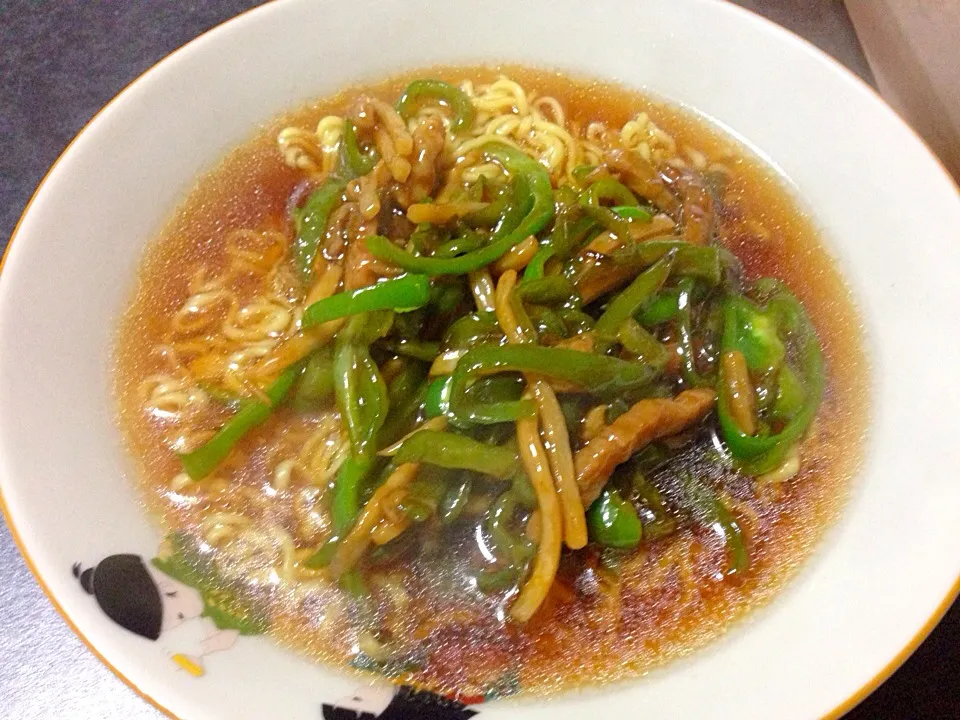 ピーマン🅿︎ラーメン🍜美味い(*^^*)|きのすけ〜さん