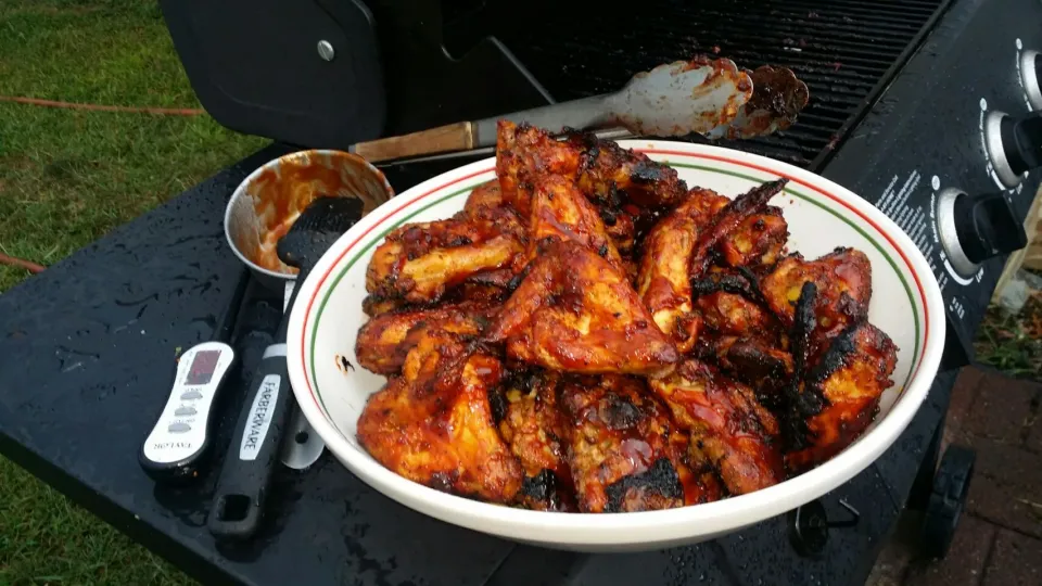 Snapdishの料理写真:BBQ CHICKEN READY FOR THE TABLE|Frank Ortizさん