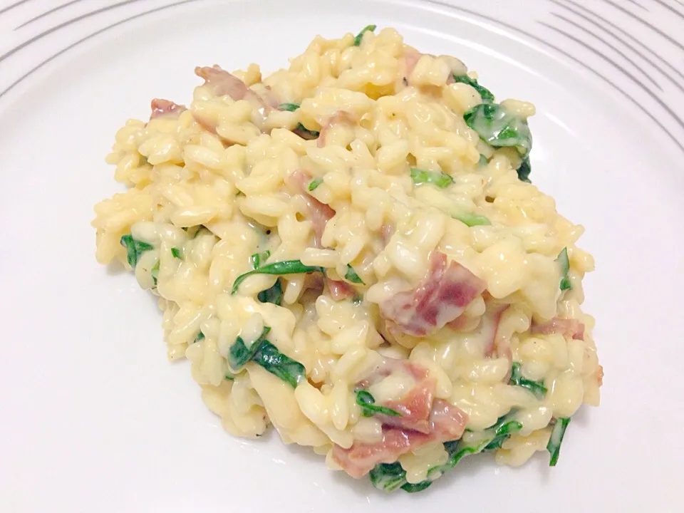 Risoto de parma, brie e rúcula|Fabi Shionoさん