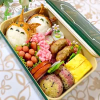 Snapdishの料理写真:ひろりんちゃん♡お稲荷トトロ弁当