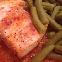 Snapdishの料理写真:Mahi mahi and green beans|vmwagnerさん