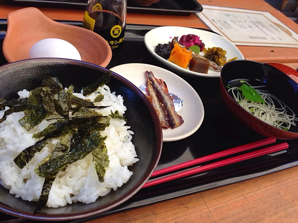 縁側カフェ七ツ島 卵かけご飯|うえのぶさん