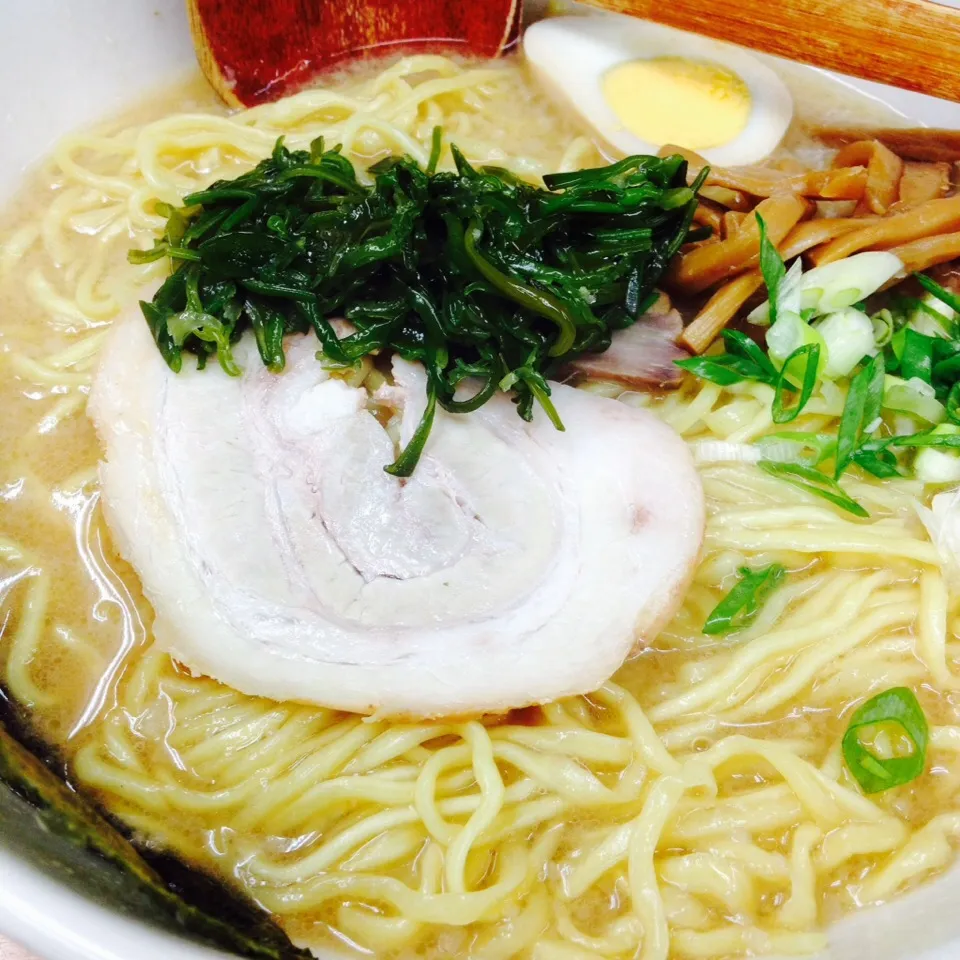 豚骨醤油ラーメン🍜久々にいけてない💦ラーメン屋さんに出会いました…。皆さんもご注意くださいね…。|KAZUTOさん