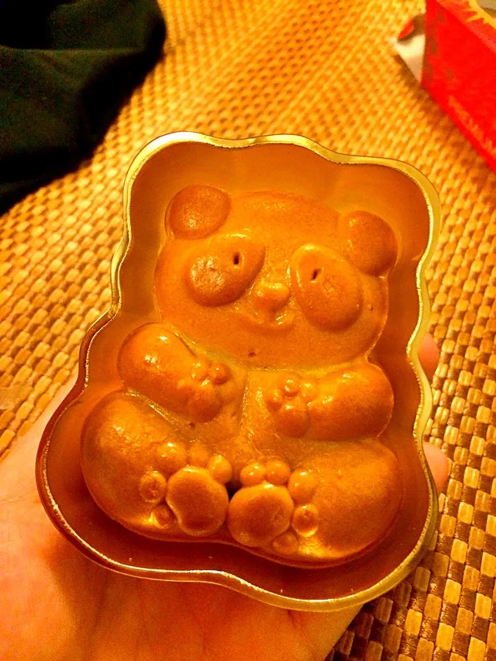 熊猫莲蓉月饼～❤️🐼Panda Lotus-seed-paste Moon cake!|Aysh小薯さん