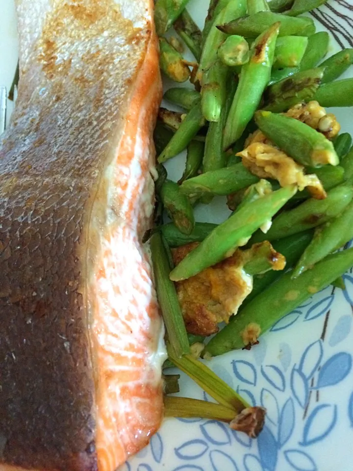 Oven roasted salmon marinated with yuzu pepper sauce and French beans|Ong Sor Fernさん