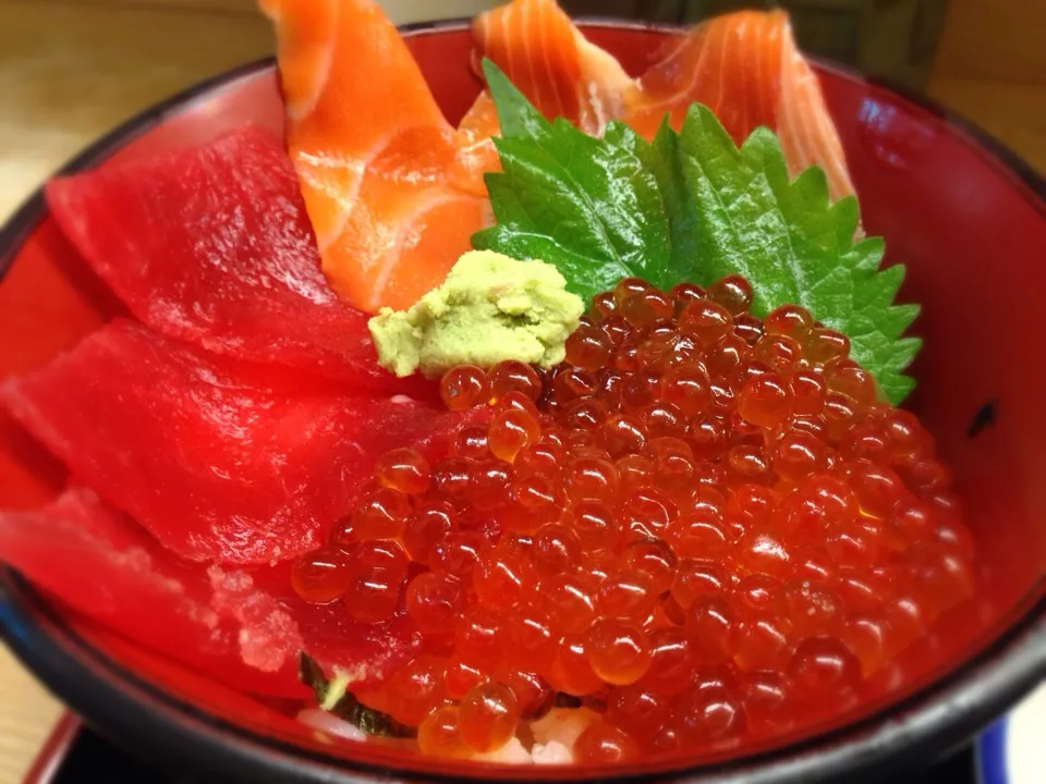 Snapdishの料理写真:築地海鮮丼|ひよこ饅頭さん