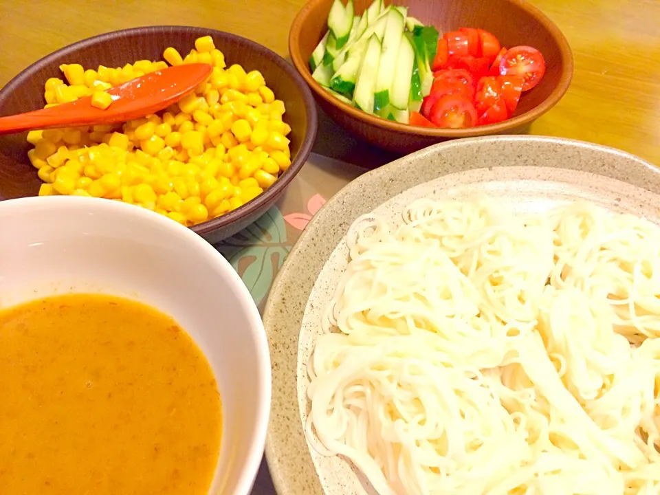 カレーそうめんで夕食🍜🍜|かずみさん