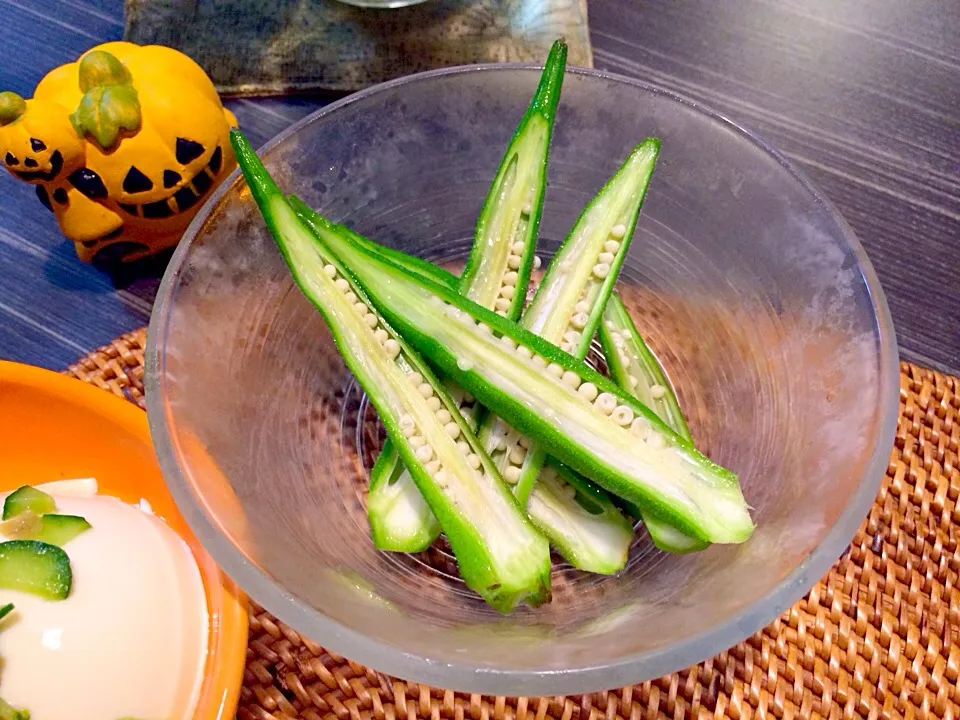 オクラ塩ごま油かけ。|かれんさん