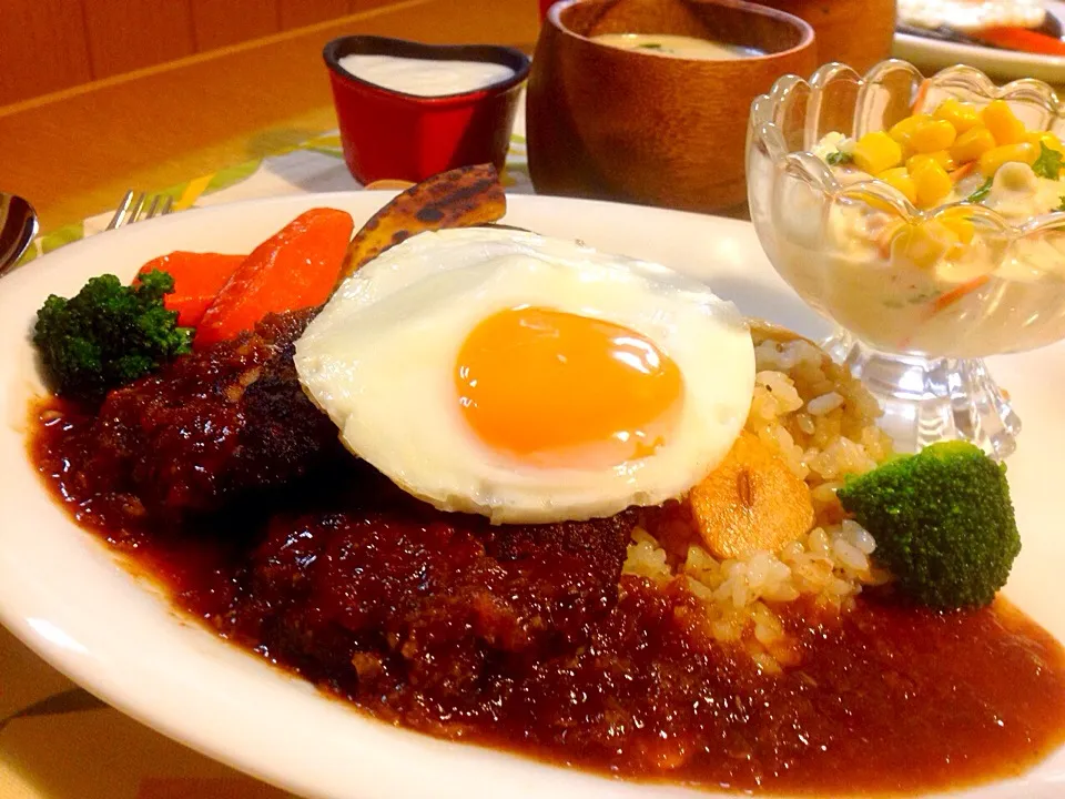 あまり行ったことなくてイメージで作った「カフェ風ハンバーグライスセット」|( ；´Д｀)よーこ  元気ですさん