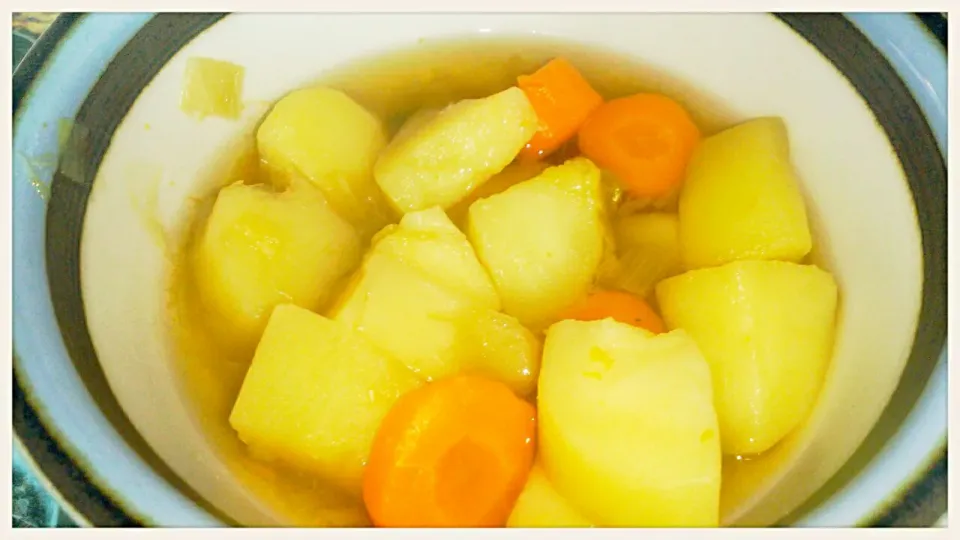 Potato soup with leeks, parsnips, carrots|Emmelineさん