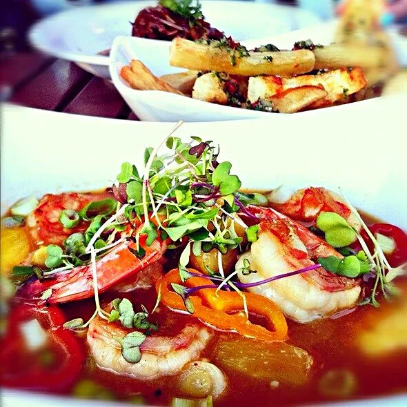 #Seafood #Soup/Stew #jumbo #shrimp #microgreen #greenpeas #yuccafries #fernandoavelino|Don Fernando Avelinoさん