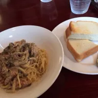 カルボナーラと米粉食パン|千晴さん