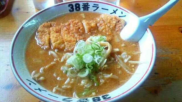 Snapdishの料理写真:☆濃厚味噌カツラーメン☆|Kumiさん