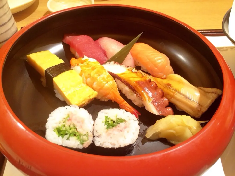 Snapdishの料理写真:sushi hoho～|Amy loves to eatさん