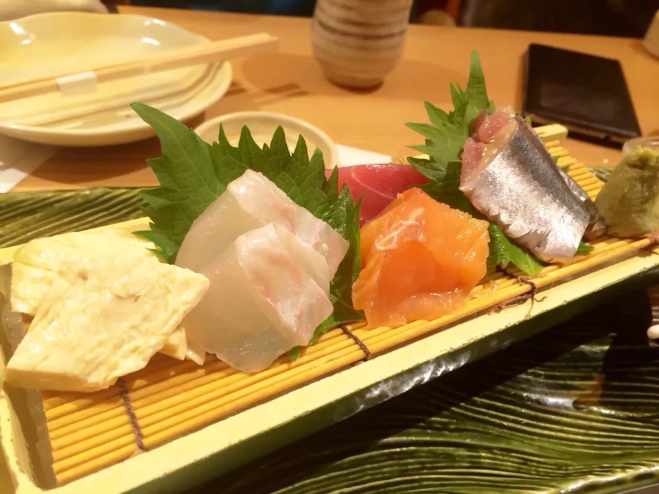 Snapdishの料理写真:sashimi|Amy loves to eatさん