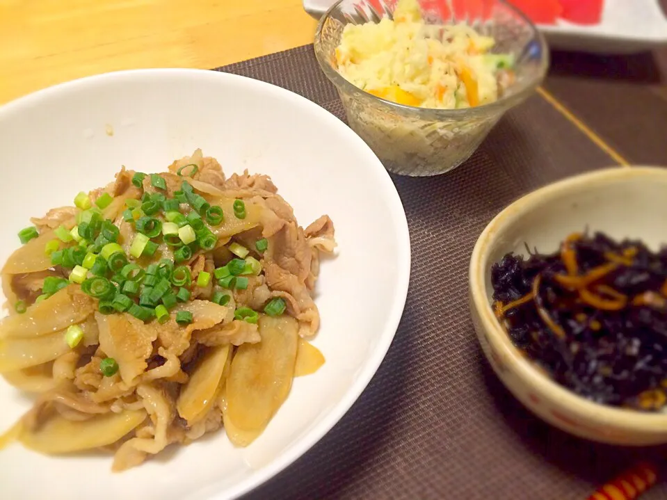 豚バラとごぼうの柚子胡椒煮、ポテトサラダ|misakiさん