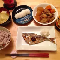 鯵の塩焼きと鶏肉と野菜の煮物|yukiさん