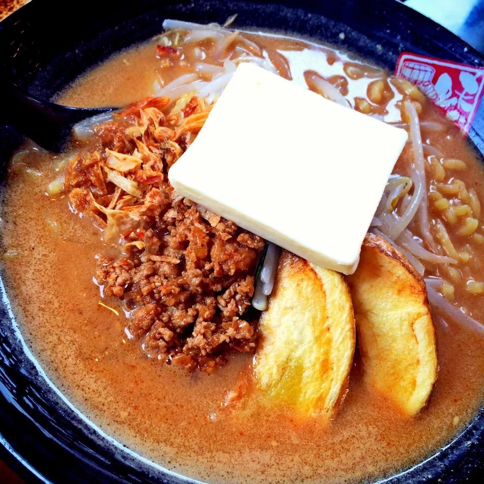 超バター味噌ラーメン|ちゃきさん