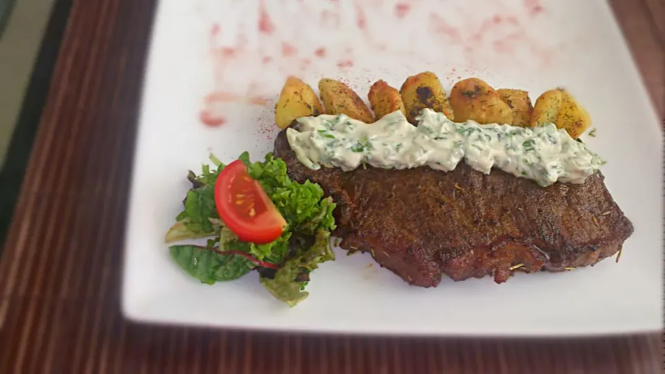 Snapdishの料理写真:Roast beef baked at a low temperature of potatoes with herbs and sauce remoulade..|Matthew NLさん