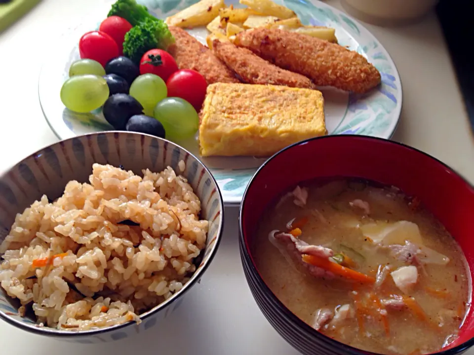 Lunch for girls 9 September 2014|Yuriさん