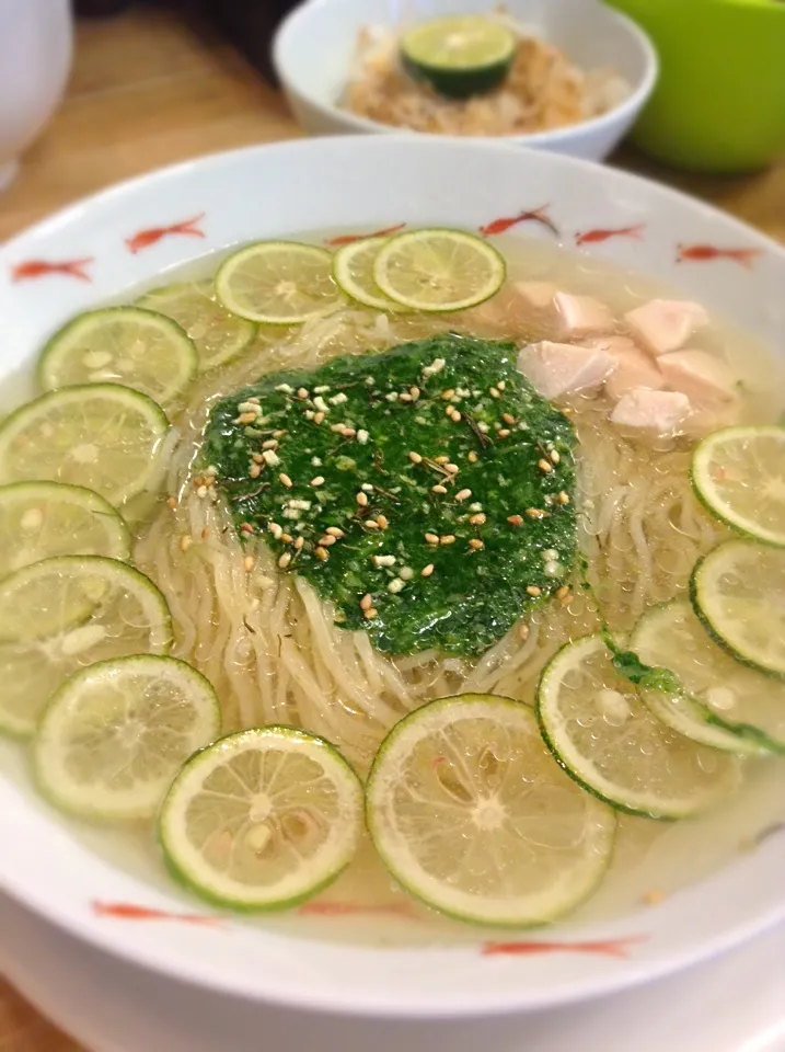 ソラノイロ2号店ですだちまみれのネバネバ冷やし麺900円|hoppycowさん