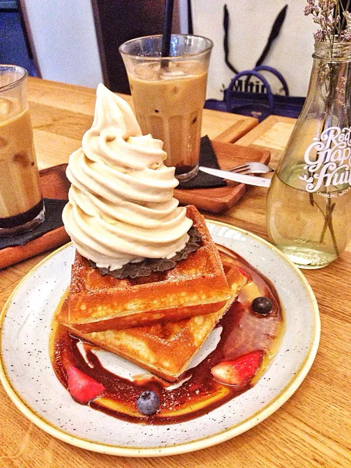 Sea salt gula Melaka waffles 💖|hurul | 후룰さん