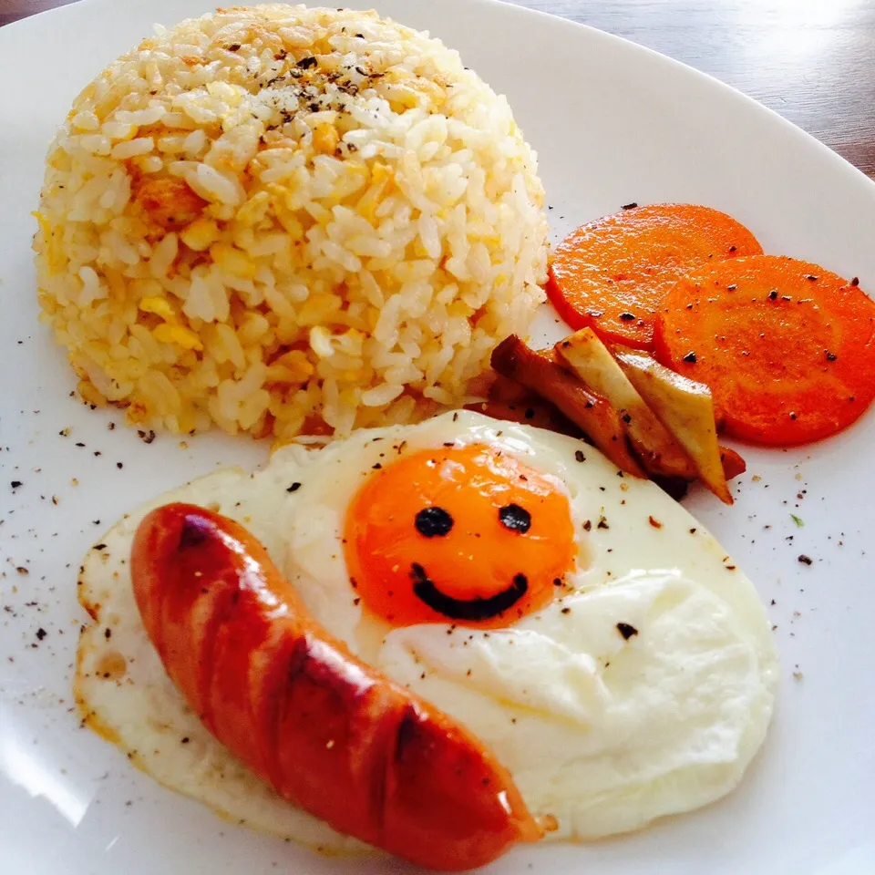 Snapdishの料理写真:朝食プレート🍴😋|KAZUTOさん