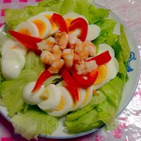 Snapdishの料理写真:Home made salad|Karen Jean Uy Harimaさん