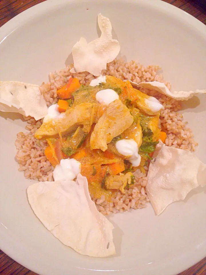 Chicken Sweet Potato + Kale Curry with Brown Rice|Chrisy Hillさん