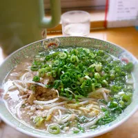 岩国欽明路「スエヒロ」のラーメン|たかたかლ(^o^ლ)さん