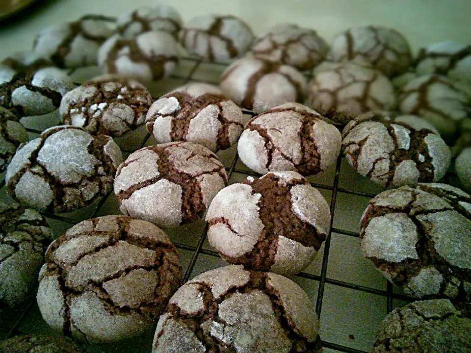 Chocolate Crinkle Cookies|Susan Victoria Attardさん