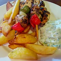 @hulstmade frites....souvlaki and tzaziki|Jessさん