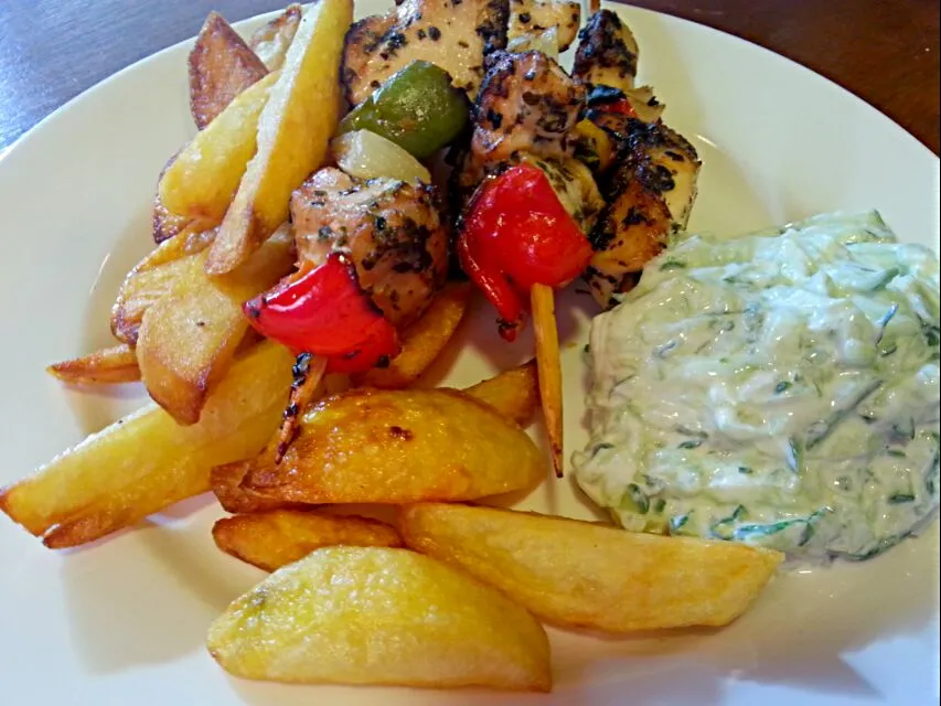 @hulstmade frites....souvlaki and tzaziki|Jessさん