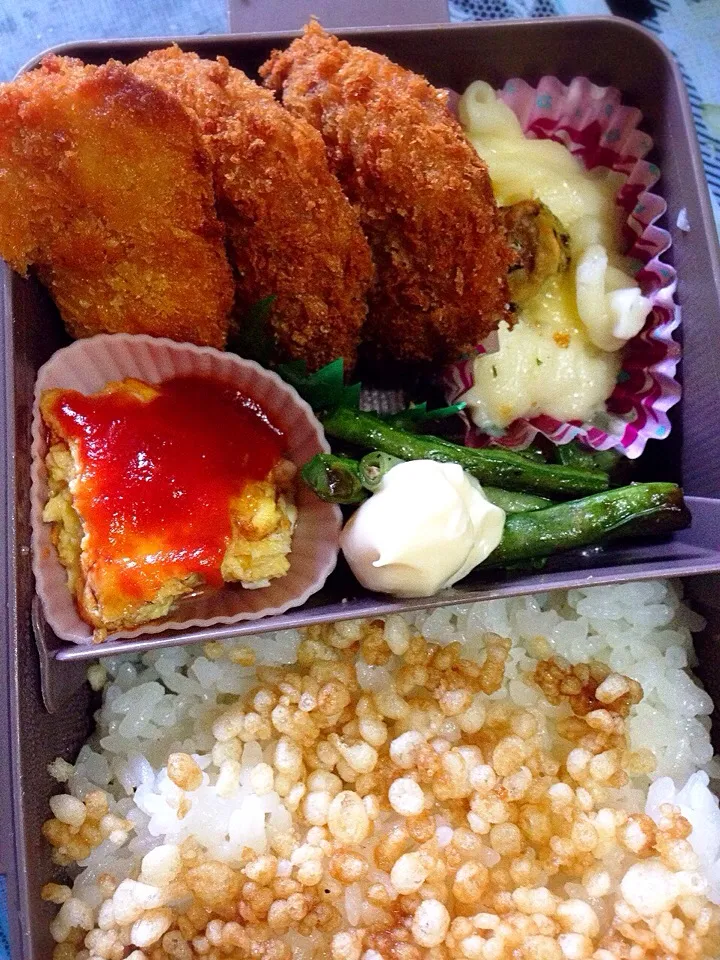 食べ盛り息子メンチカツ弁当9/10|けいちゃん（ももザィル）さん