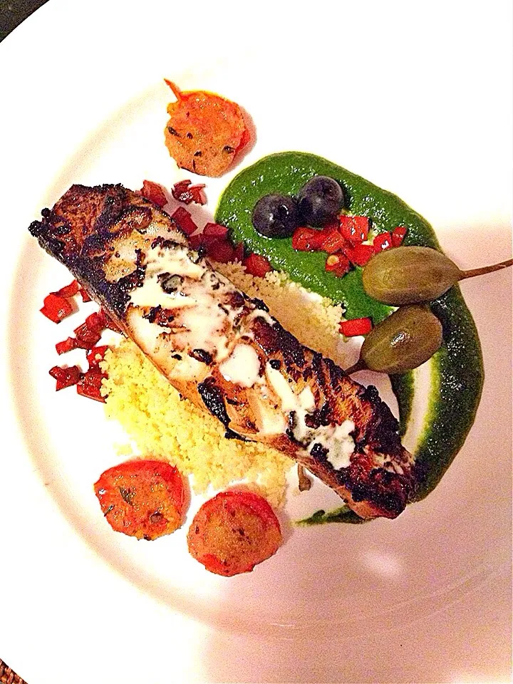 Chilean Seabass with Spinach Purée, Couscous & Red Peppers|merlissaさん