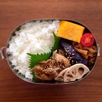 Snapdishの料理写真:なすと豚肉の生姜焼き弁当|_my43_さん