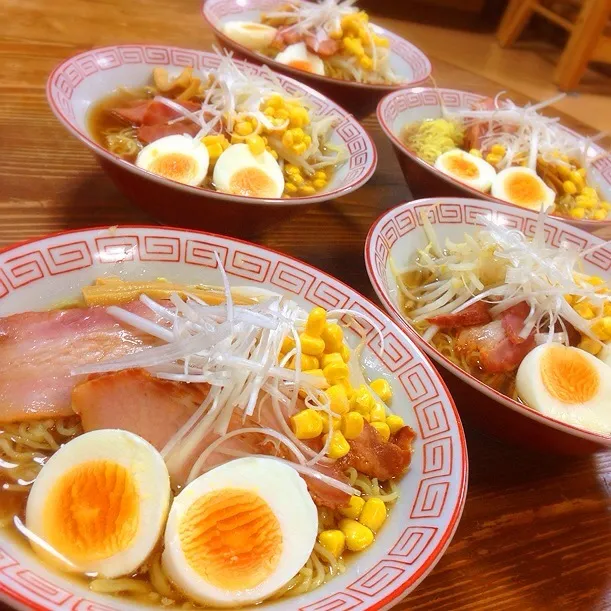 Snapdishの料理写真:鶏肉湯がき汁でラーメン！|＊Haruna＊さん