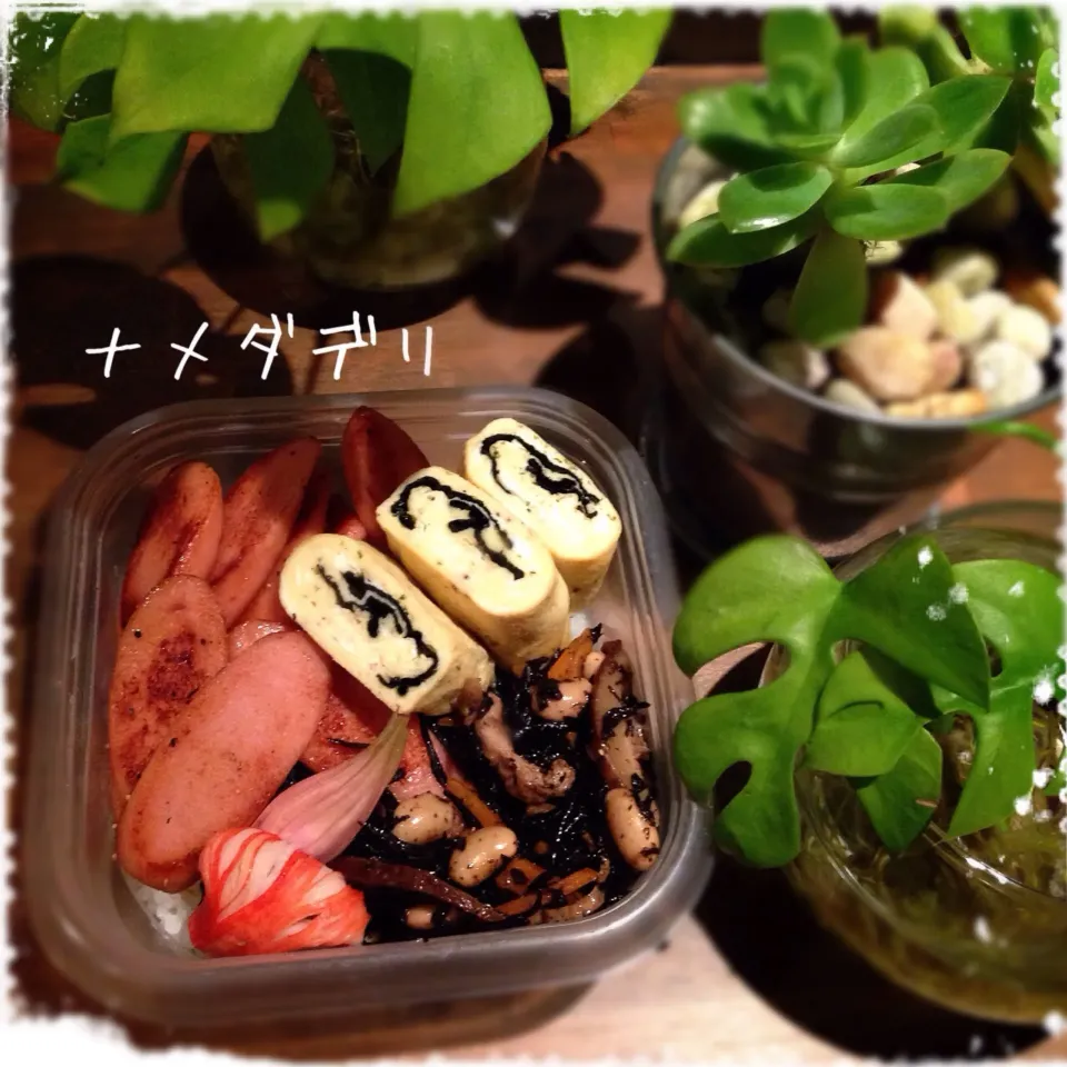 ナメダデリ木曜日【リーマン的ランチ🍱コレはオサンのリクエストのギョニソの海苔弁】ʕ-̼͡-ʔなによ|koji toyodaさん