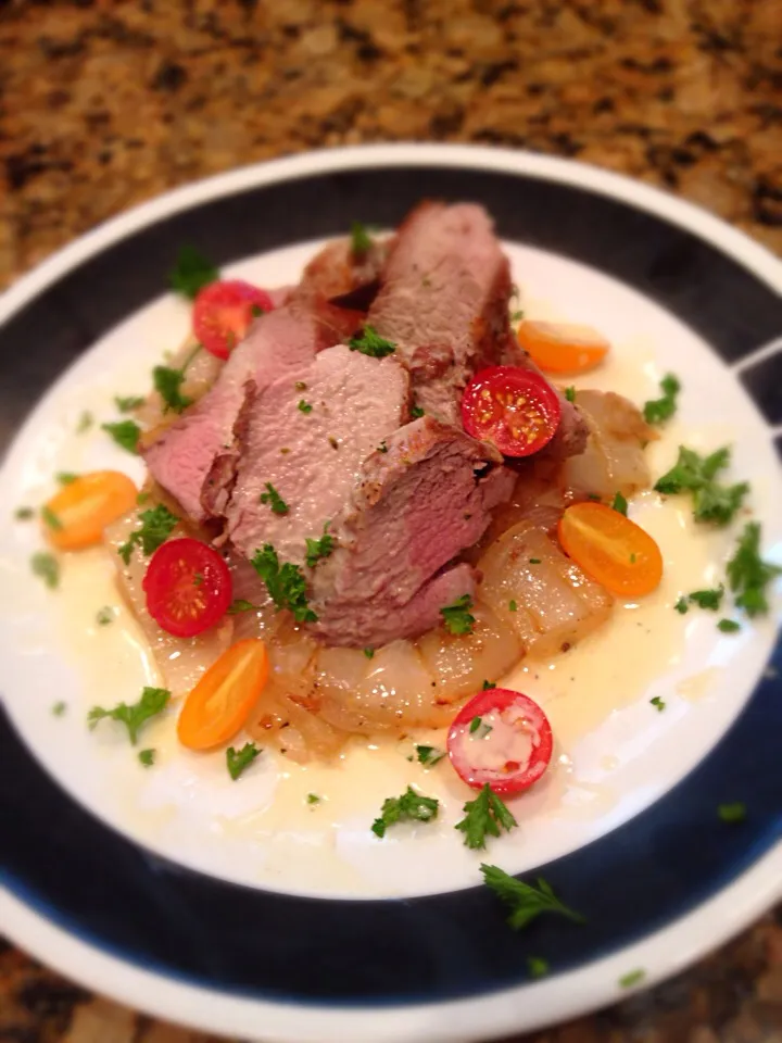 Pork tenderloin with roasted onions & pecorino cream sauce|Connor J. Mabonさん