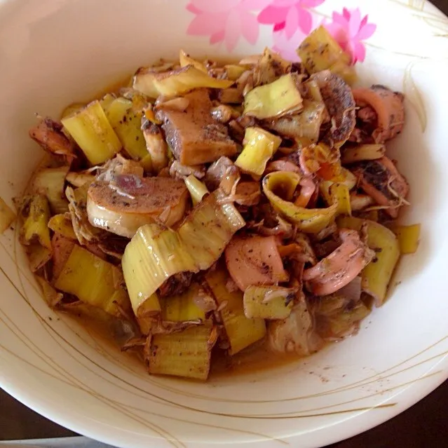 イカとバナナの花の煮物 adobong pusit with puso ng saging|Kenny Hiraiさん