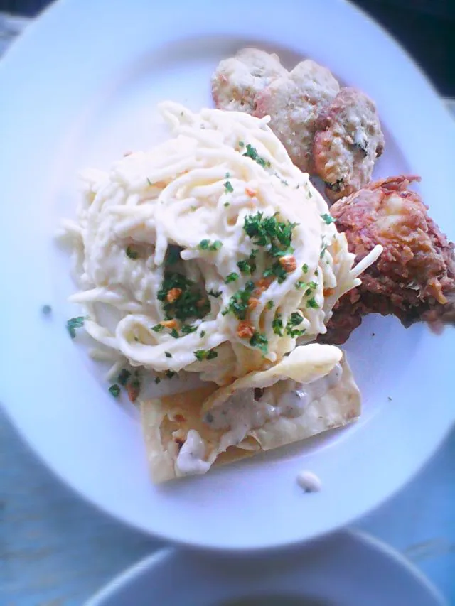 carbonara w/fried chicken|Romeo Jamerlanさん