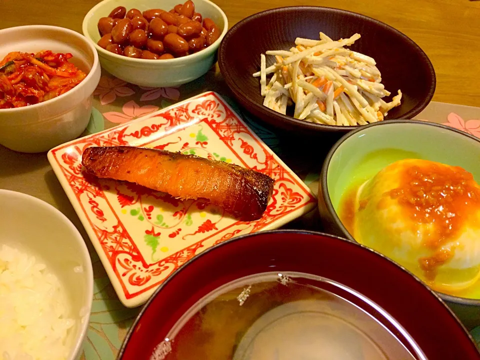 Snapdishの料理写真:魚久の粕漬けで夕食🍚🍚|かずみさん