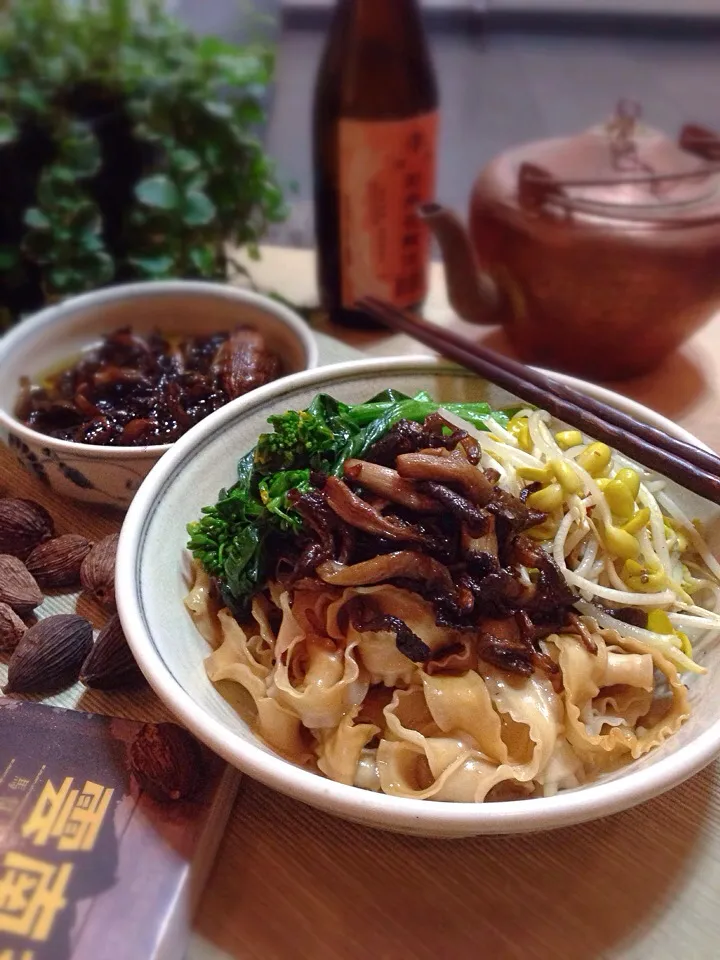 Noodle with marinated mushroom|rick chanさん