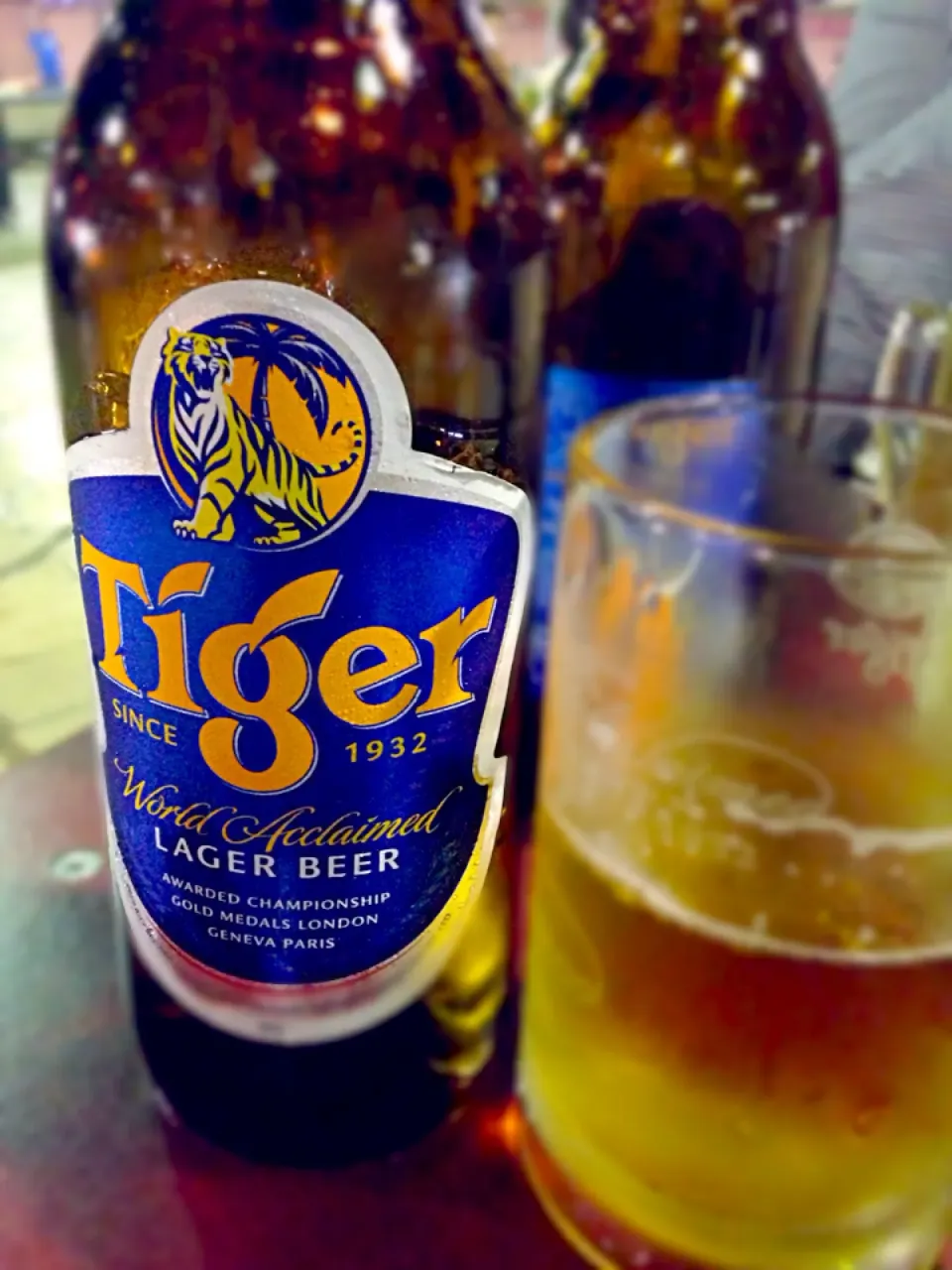 Tiger beer in sing|Mak Toniさん