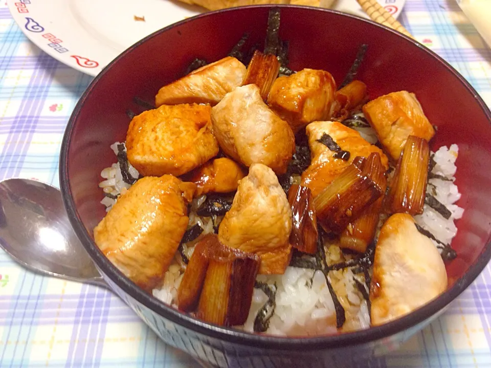 Snapdishの料理写真:焼き鳥丼|ぷりこさん